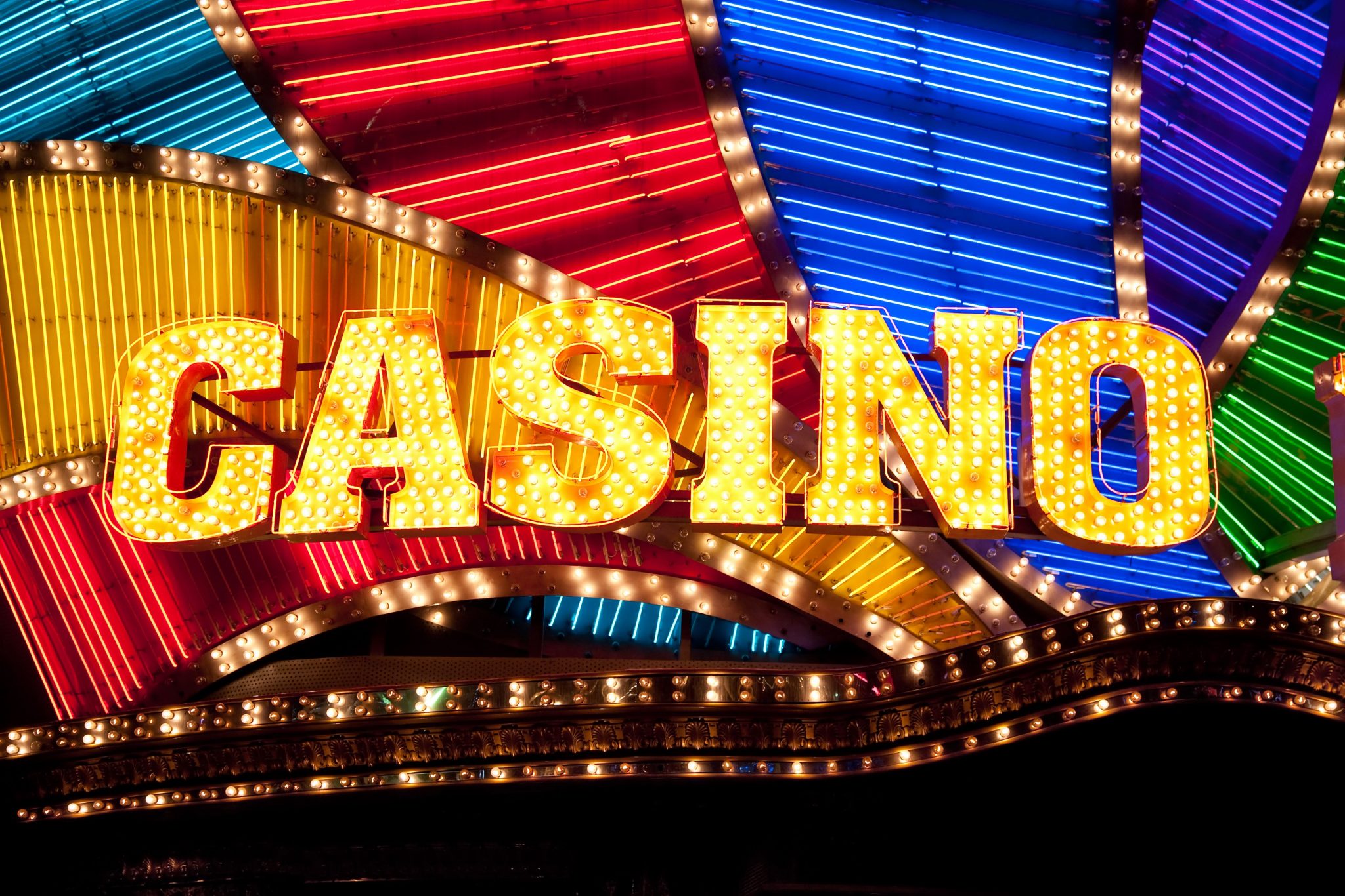 casino-sign-184296626-58993da25f9b5874ee6a0187-2048x1366.jpg